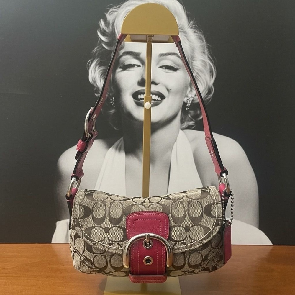 Coach Signature Soho Flap Shoulder Bag | Pink Accent | Y2K - Picture 1 of 7